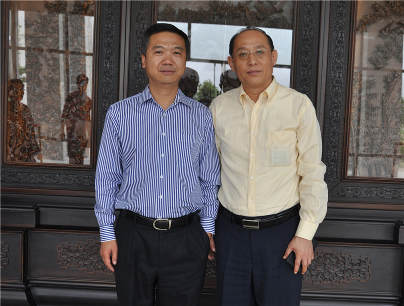 张晋生教授陪同陕西省教育厅原副厅长蔡钊利在beat365视察指导